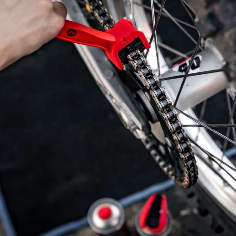 K2 Universal Chain Cleaning Brush